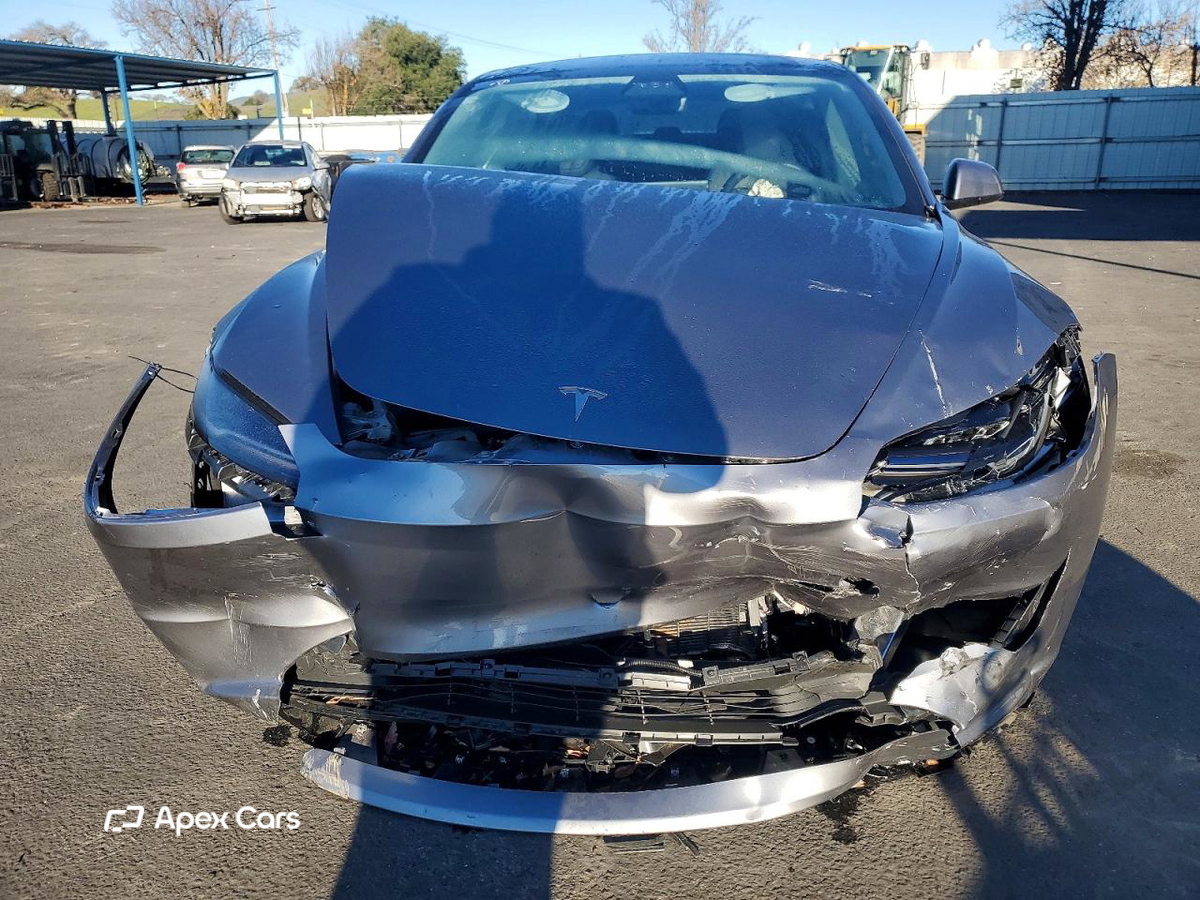 Tesla Model 3 2025