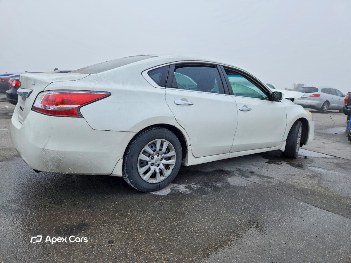 Nissan Altima 2015