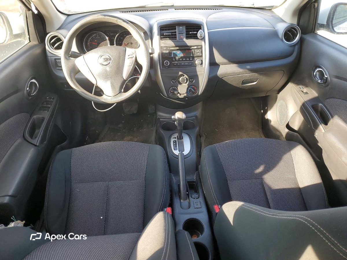 Nissan Versa 2016