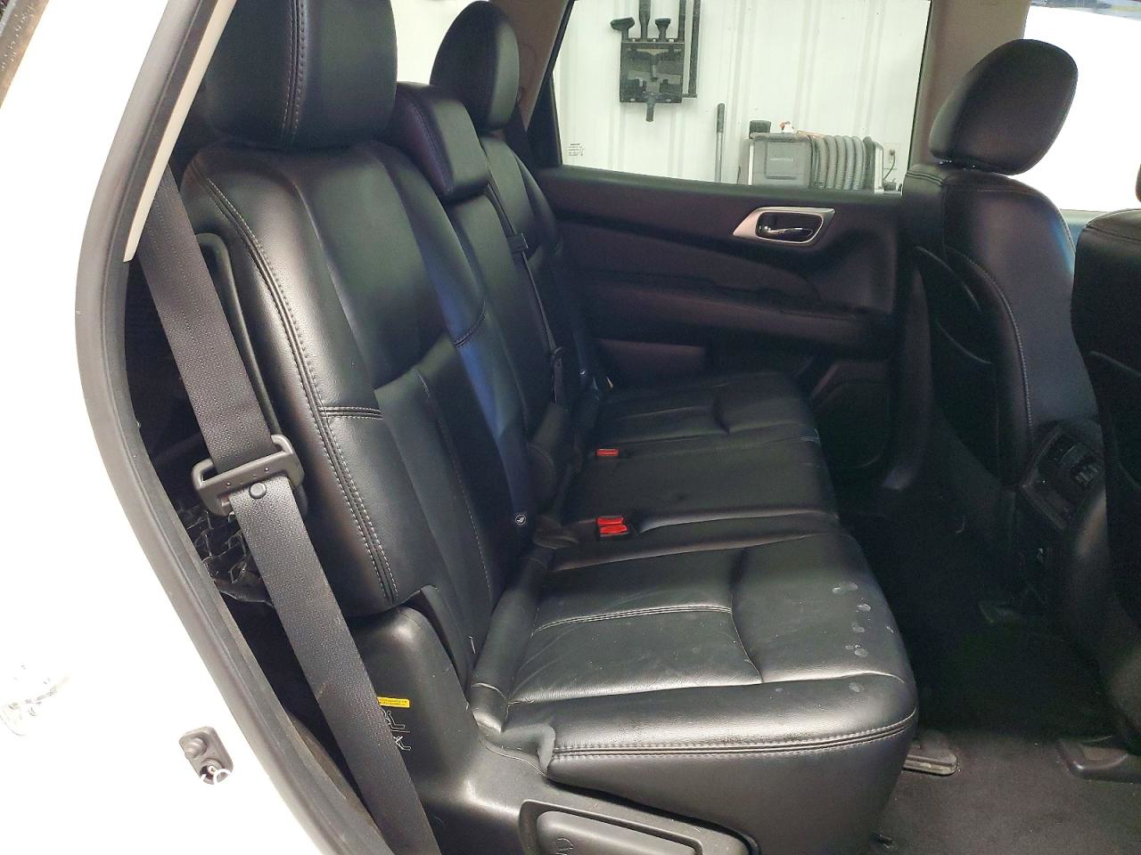 Nissan Pathfinder 2015