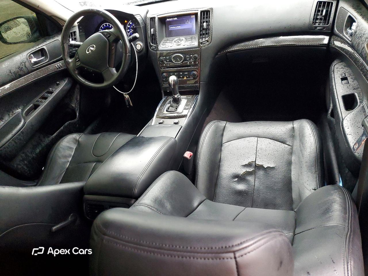 Infiniti G 2012