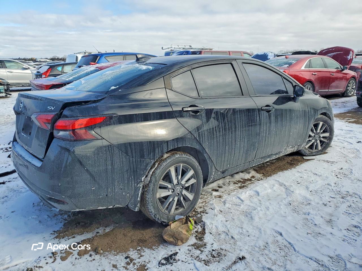 Nissan Versa 2021