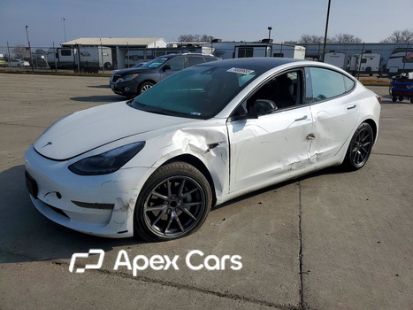 Tesla Model 3 2022 - Image 1 of 13