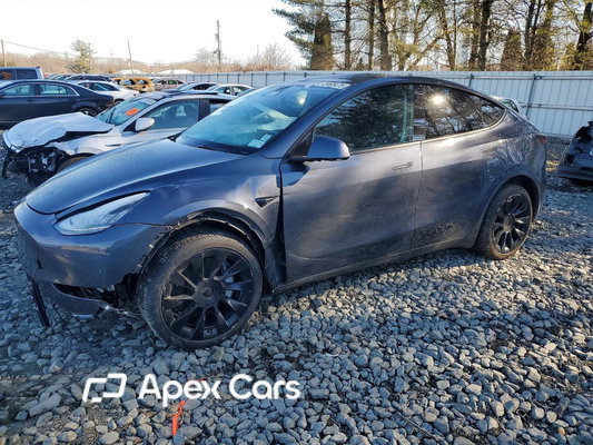 Tesla Model Y 2023 - Image 1 of 13