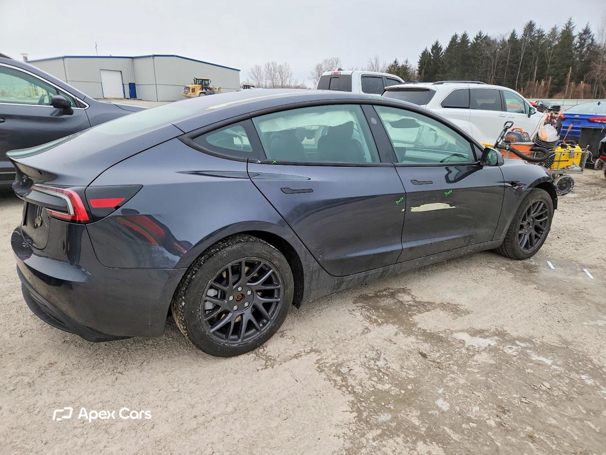 Tesla Model 3 2024