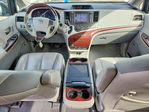 Toyota Sienna 2011