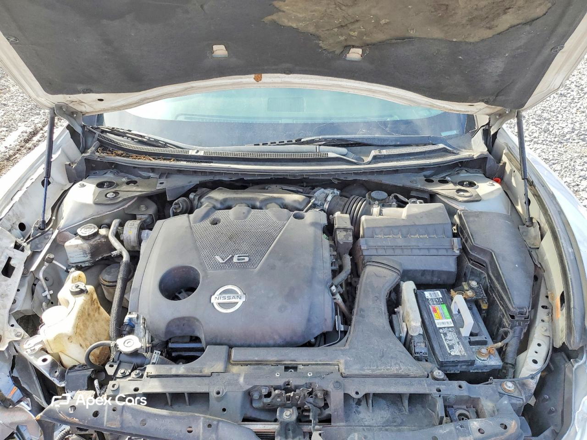 Nissan Maxima 2014