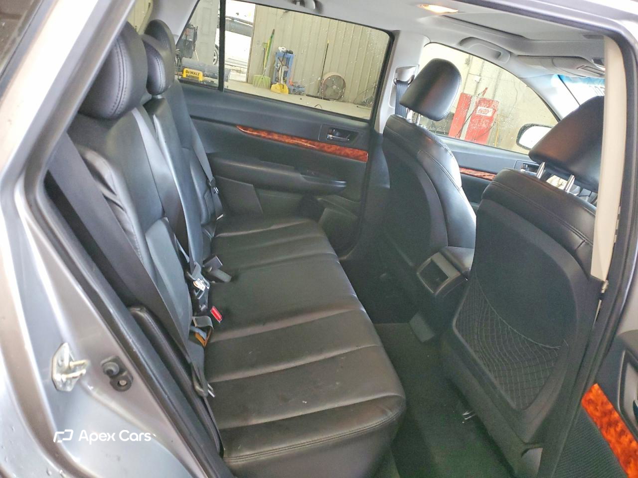 Subaru Outback 2011