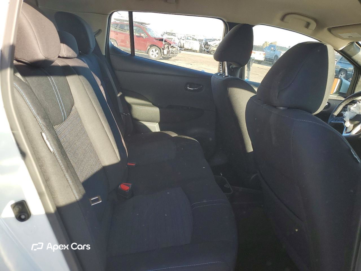 Nissan Leaf 2025