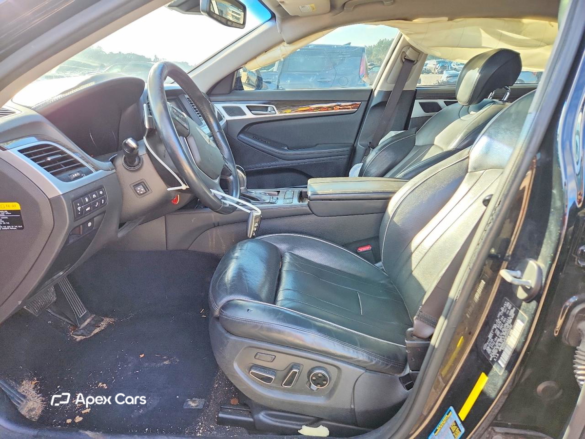 Hyundai Genesis 2015