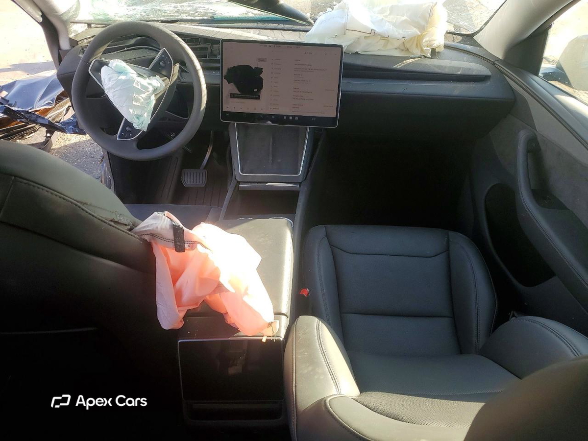 Tesla Model Y 2026