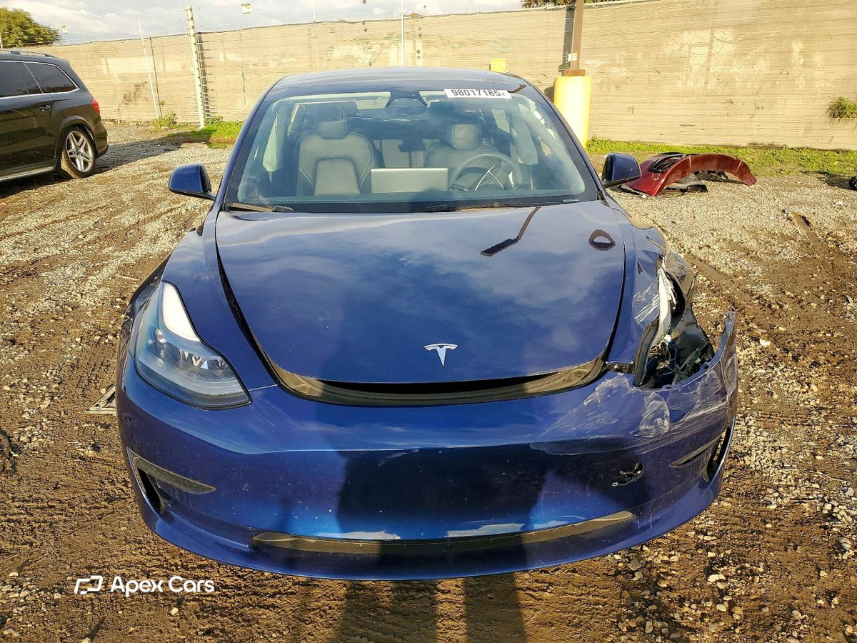 Tesla Model 3 2023