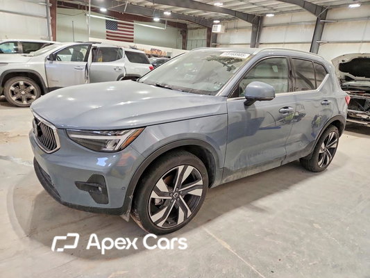 Volvo XC40 2023 - Image 1 of 13
