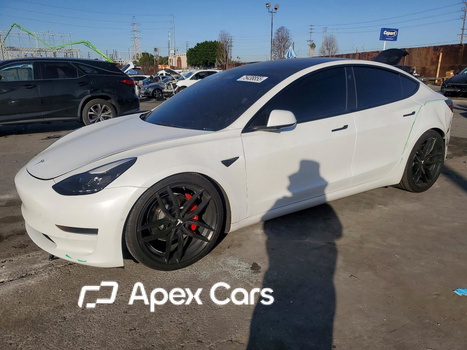 Tesla Model 3 2022 - Image 1 of 13