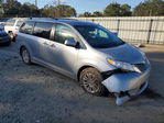 Toyota Sienna 2016