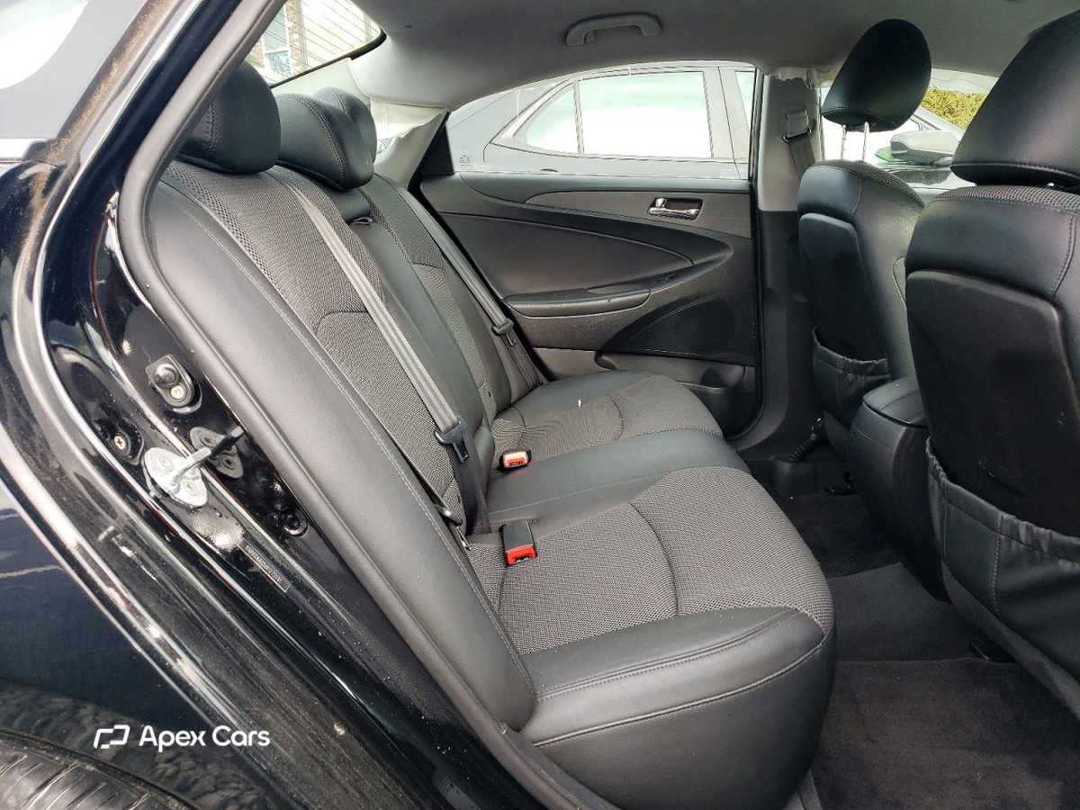 Hyundai Sonata 2011