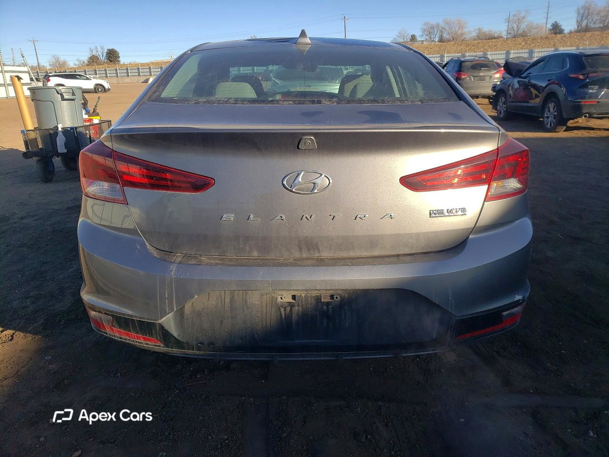 Hyundai Elantra 2020