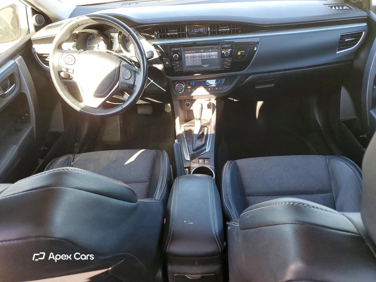 Toyota Corolla 2015