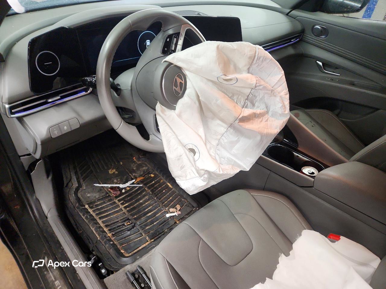 Hyundai Elantra 2024