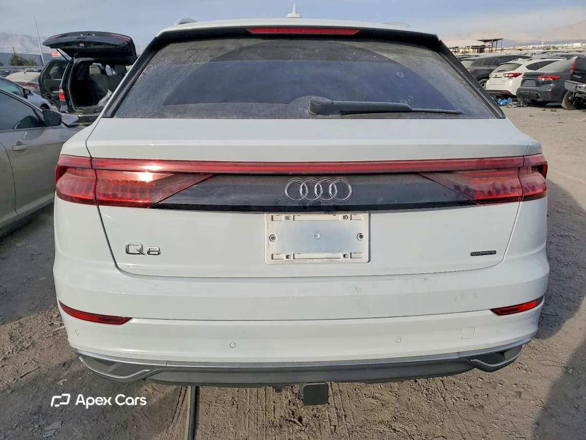 Audi Q8 2023