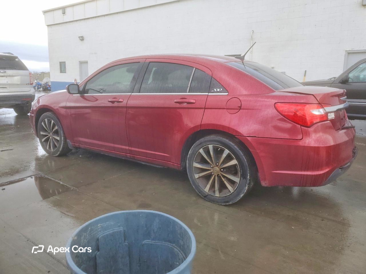 Chrysler 200 2013