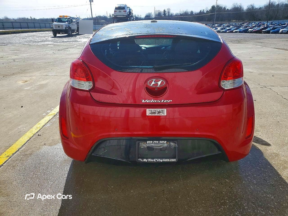 Hyundai Veloster 2013