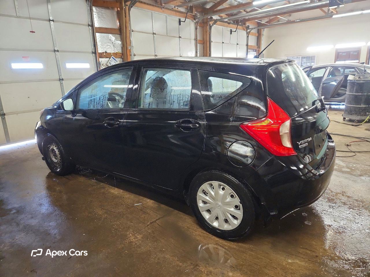 Nissan Versa 2015