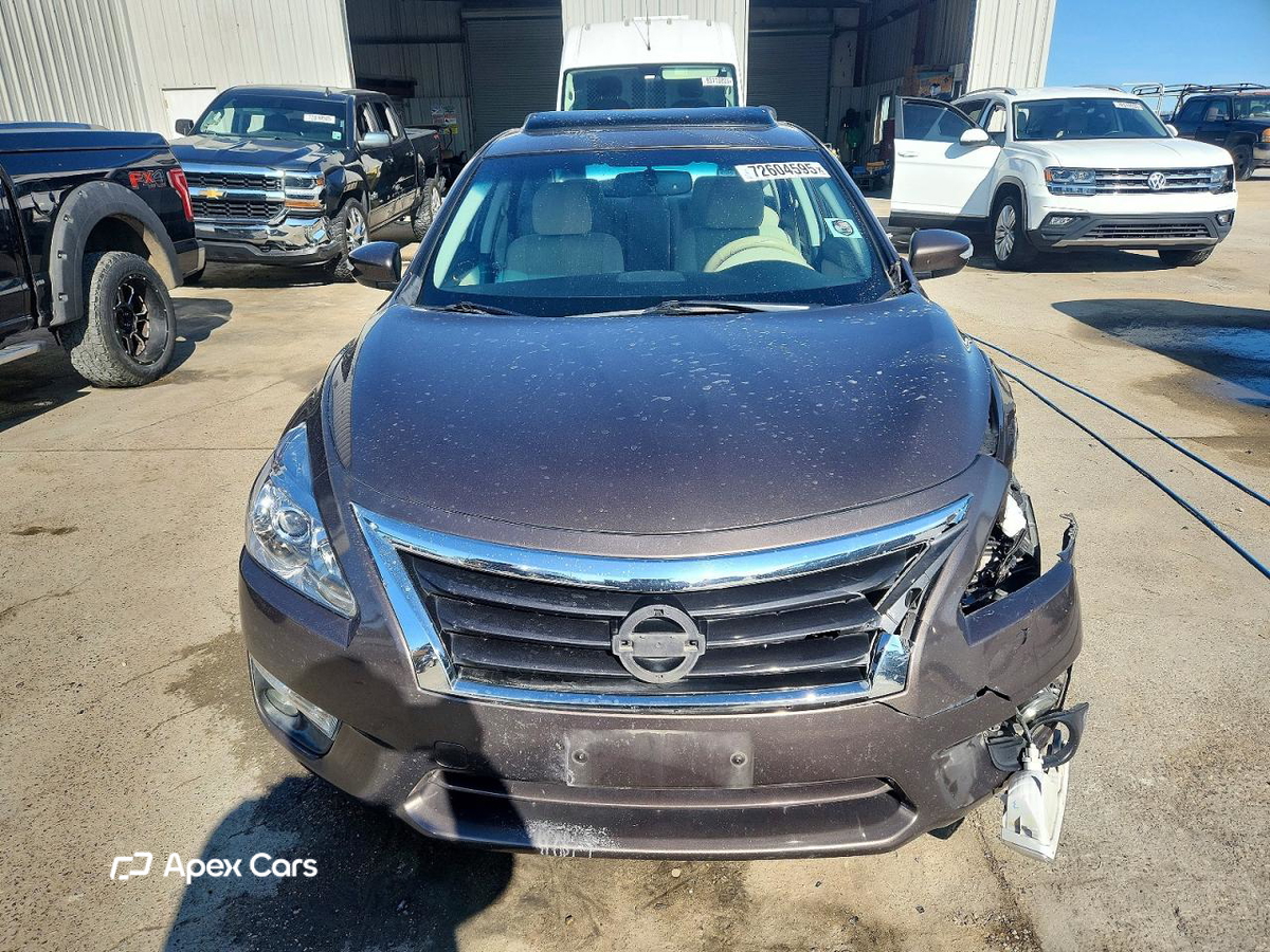 Nissan Altima 2015