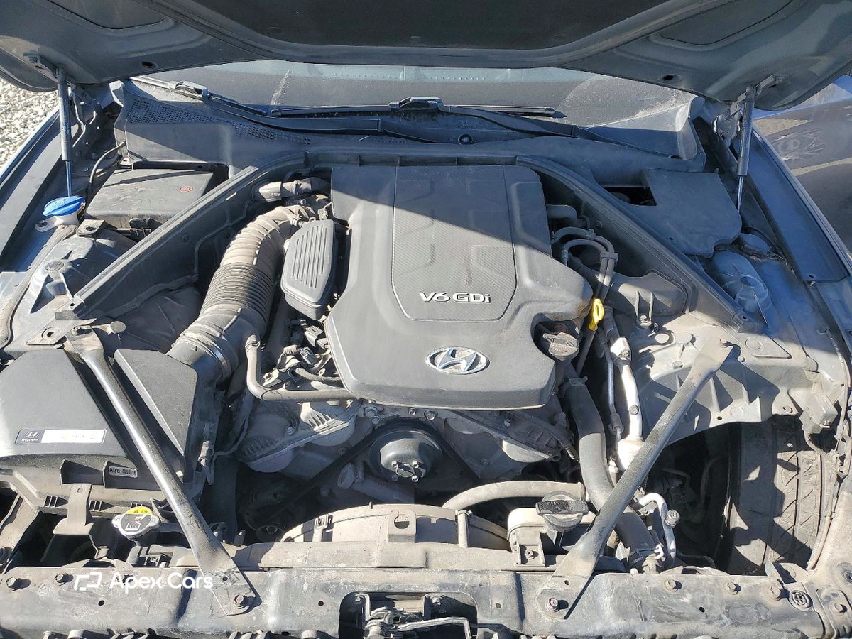 Hyundai Genesis 2015