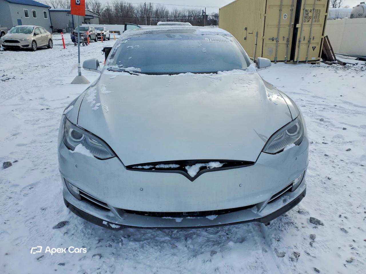 Tesla Model S 2014