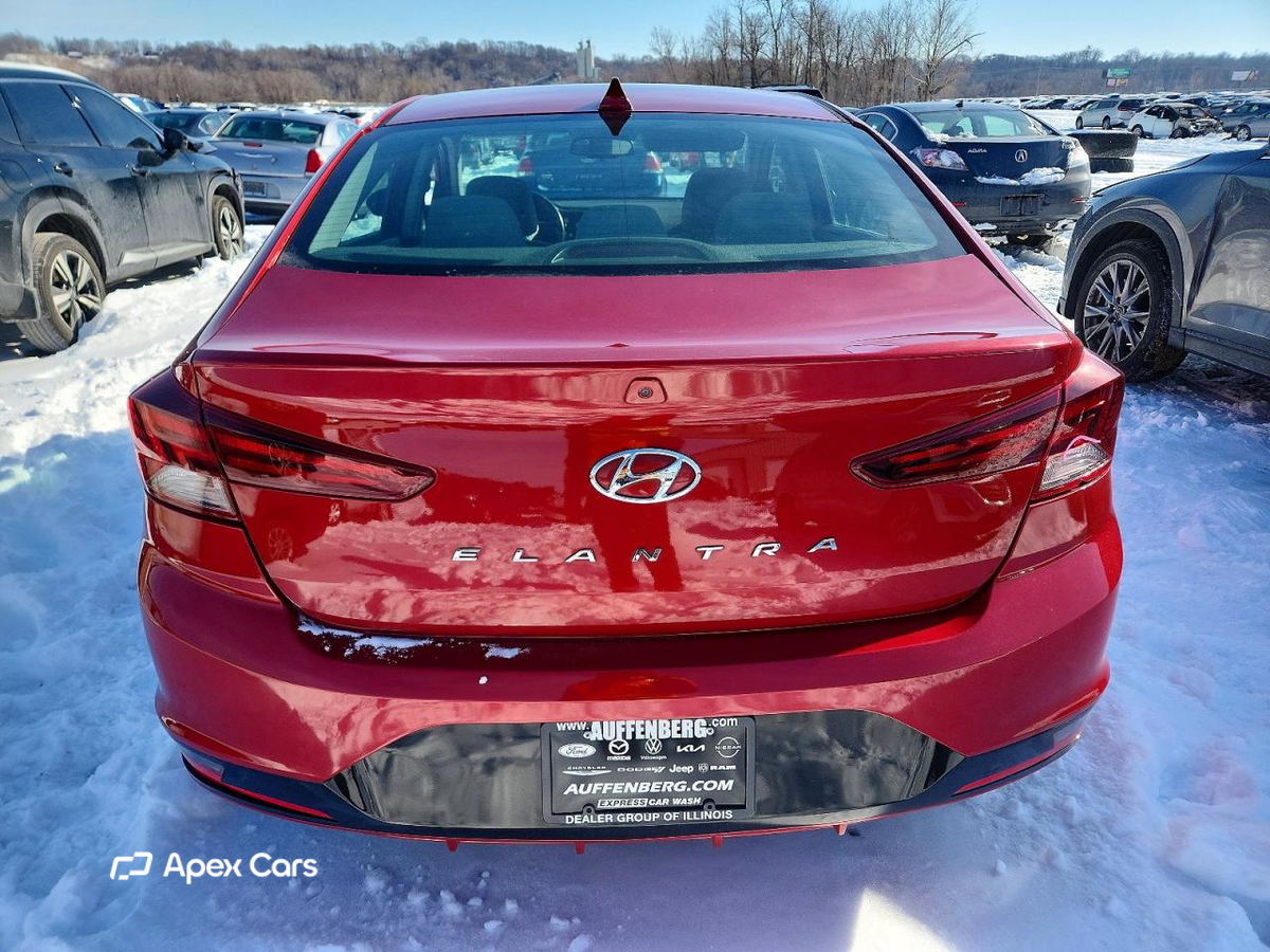 Hyundai Elantra 2020