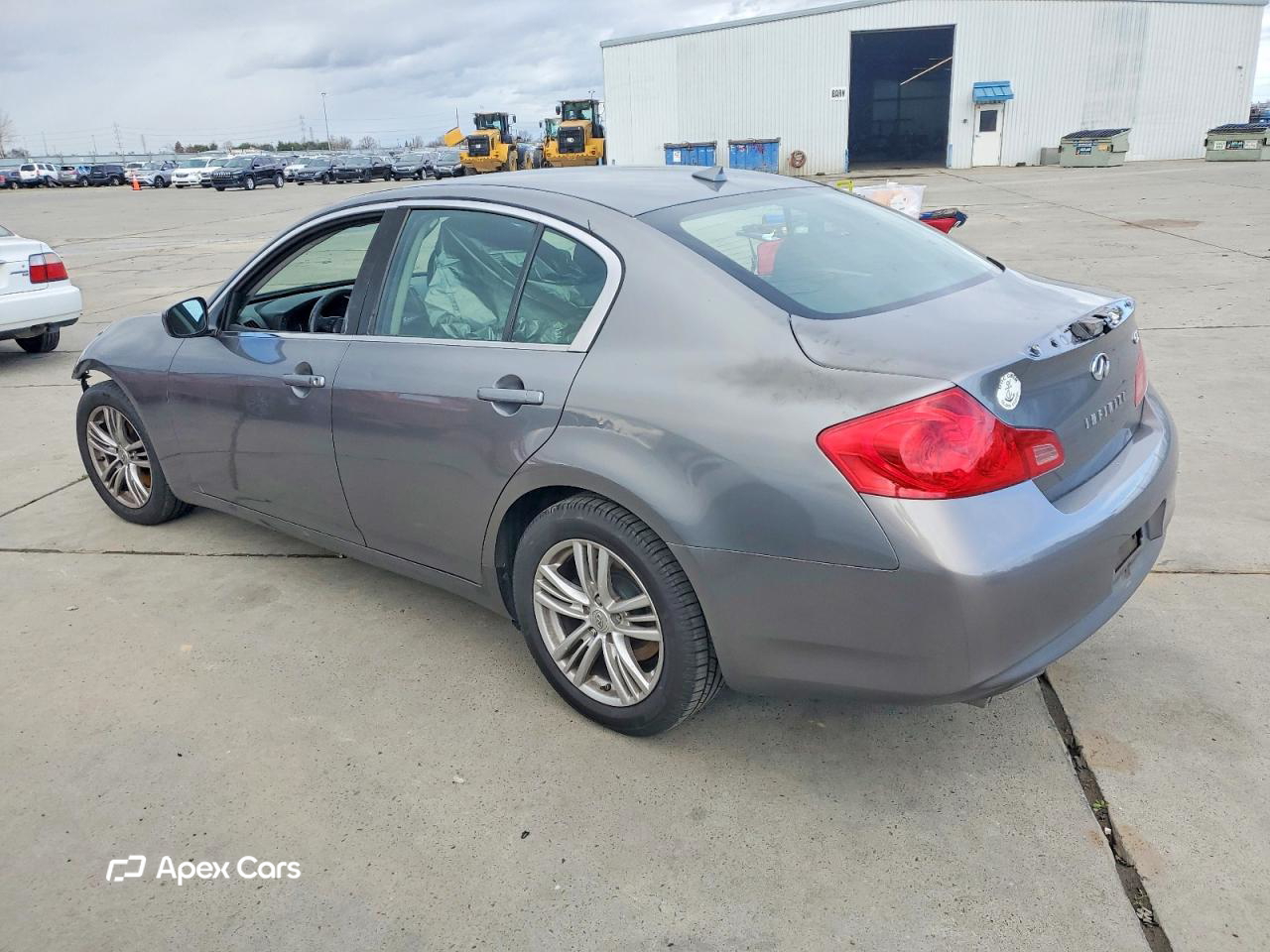 Infiniti G 2011