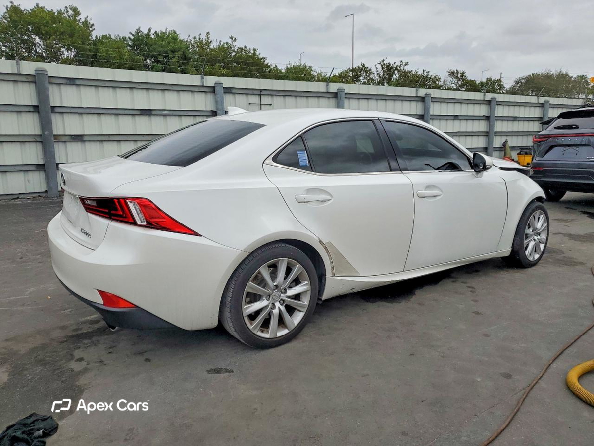 Lexus IS 2016