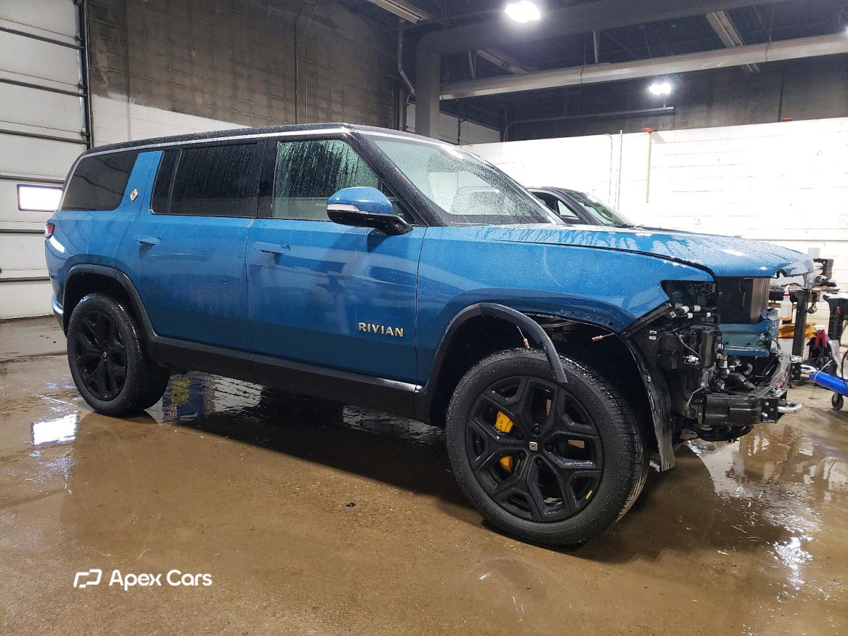 Rivian R1S 2023