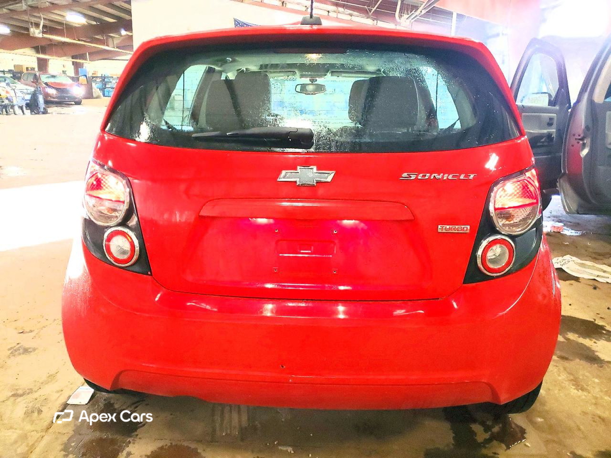 Chevrolet Sonic 2015