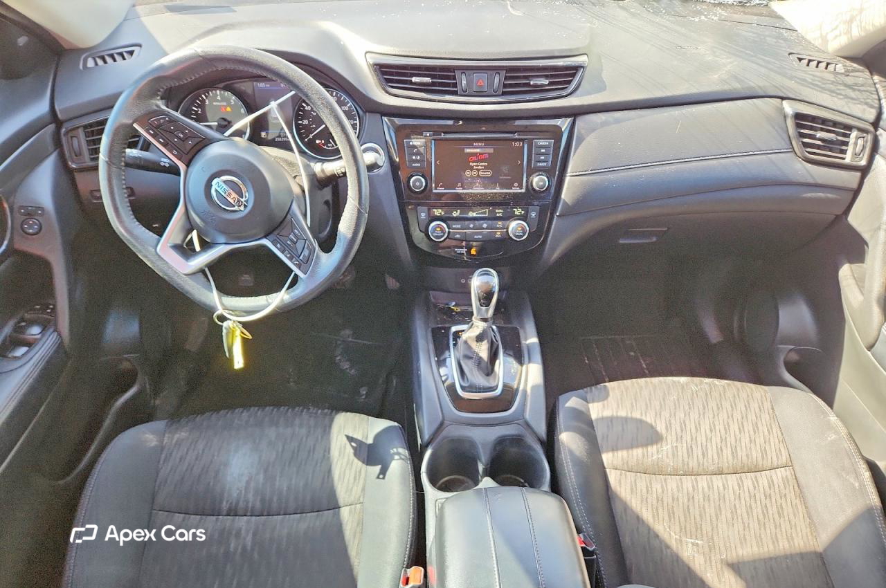 Nissan  2019