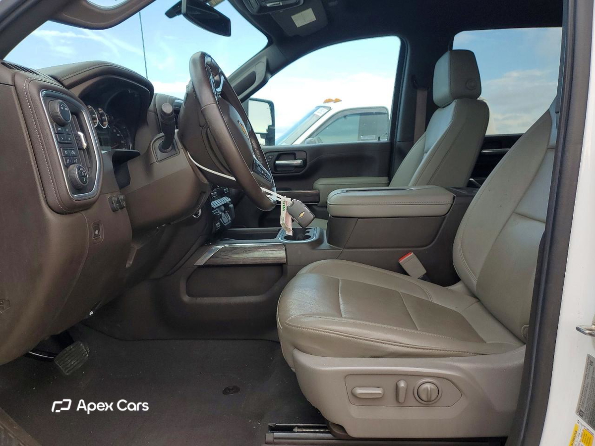 Chevrolet Silverado 2021
