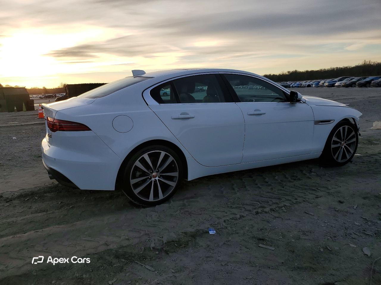 Jaguar XE 2020