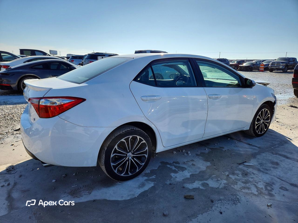 Toyota Corolla 2015