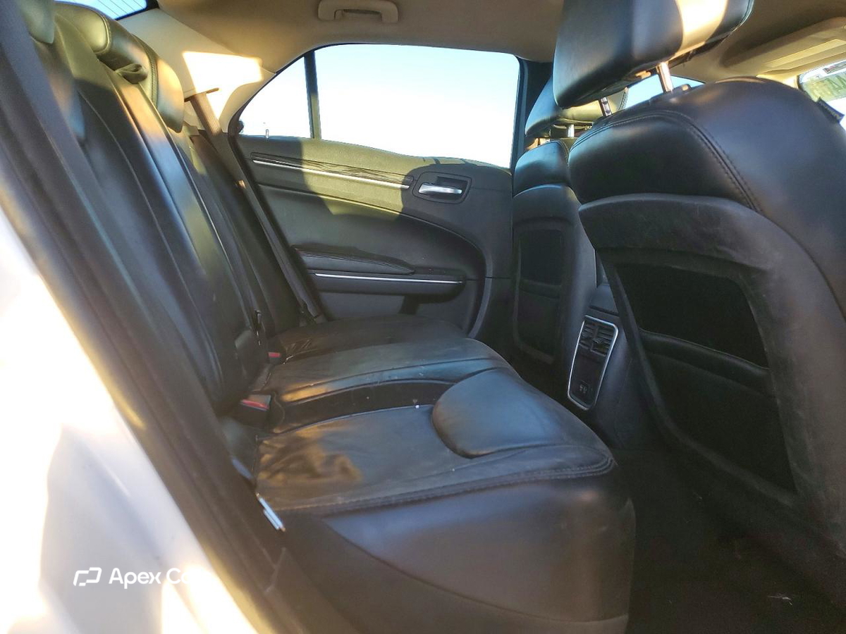 Chrysler 300 2016