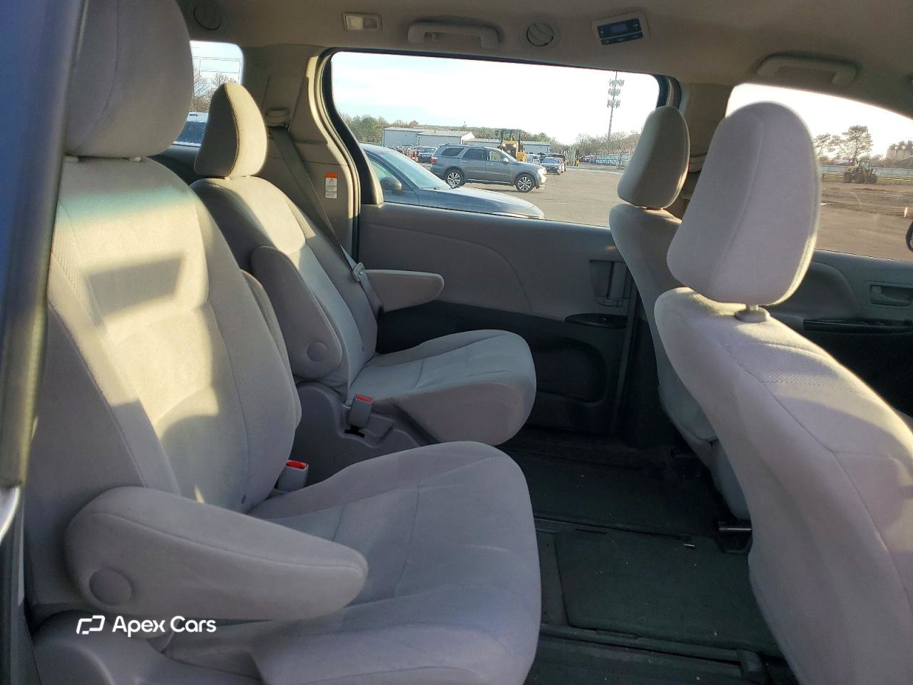 Toyota Sienna 2015
