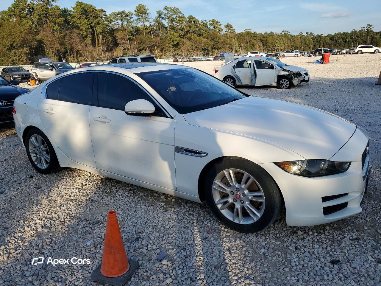 Jaguar XE 2017