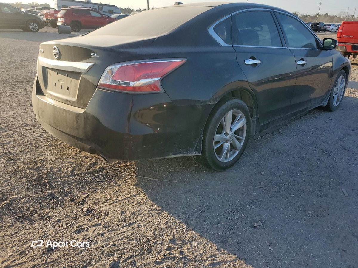 Nissan Altima 2015