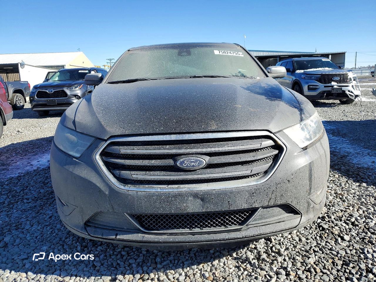 Ford Taurus 2019