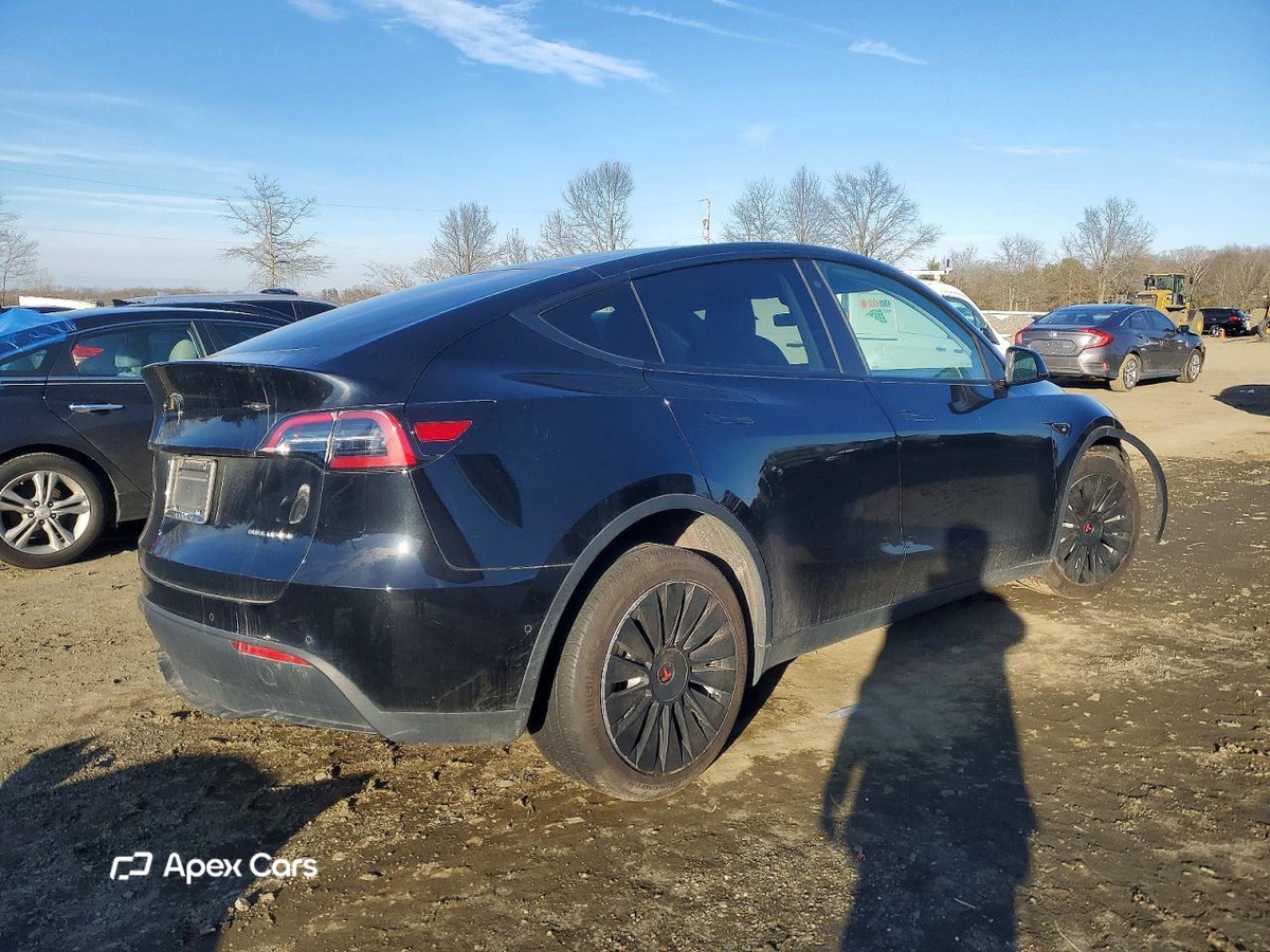 Tesla Model Y 2022