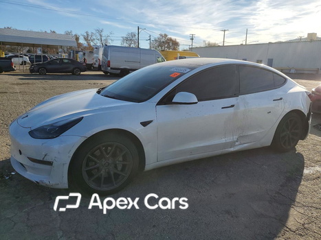 Tesla Model 3 2022 - Image 1 of 13