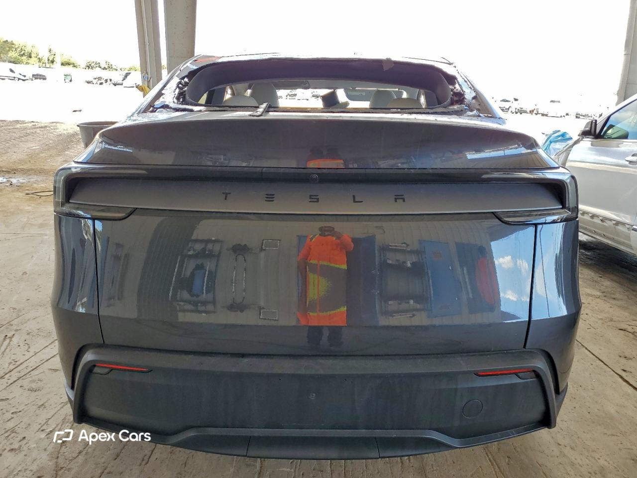 Tesla Model Y 2026