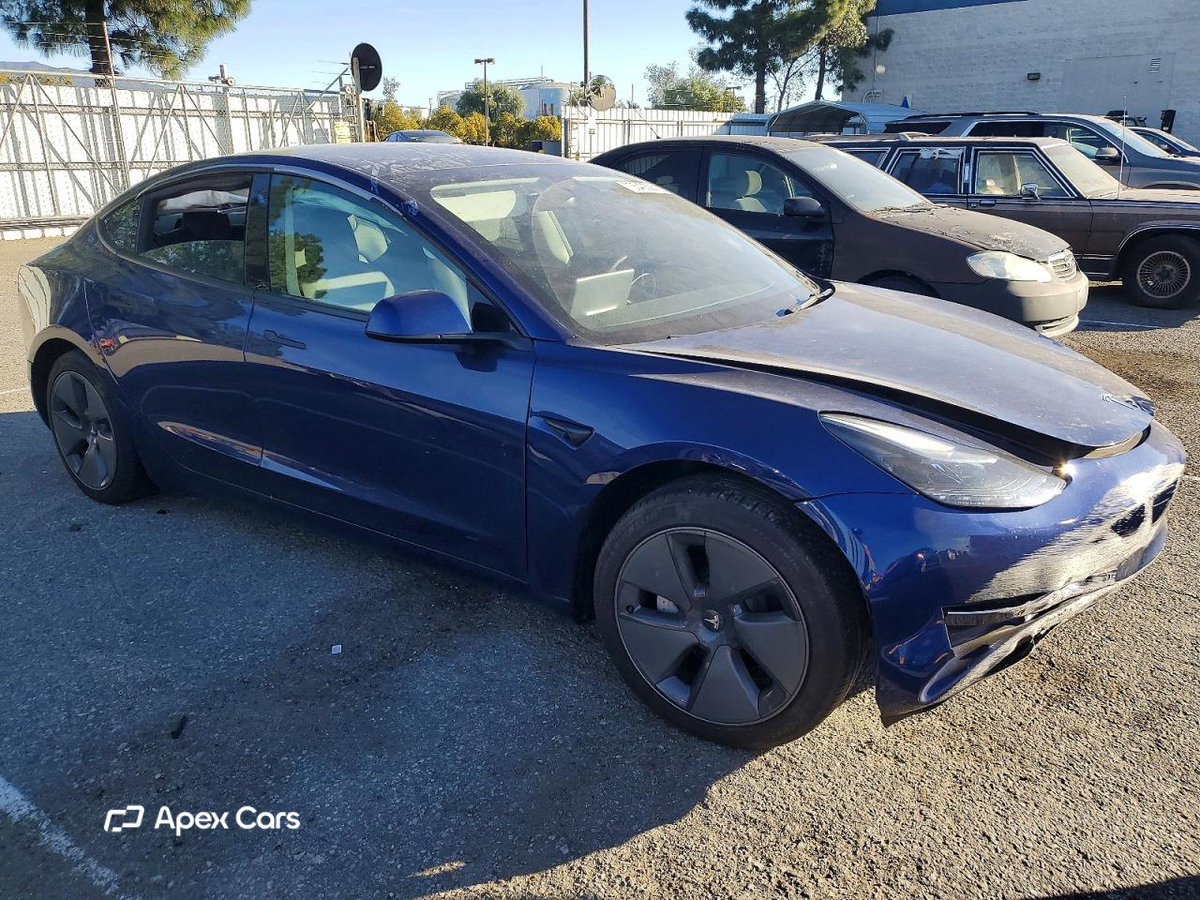 Tesla Model 3 2022