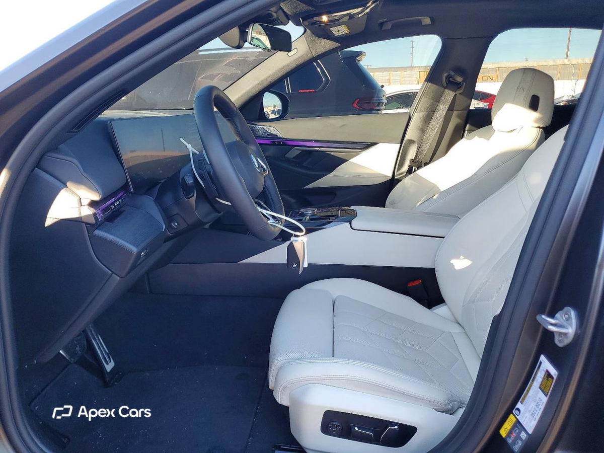BMW i5 2025
