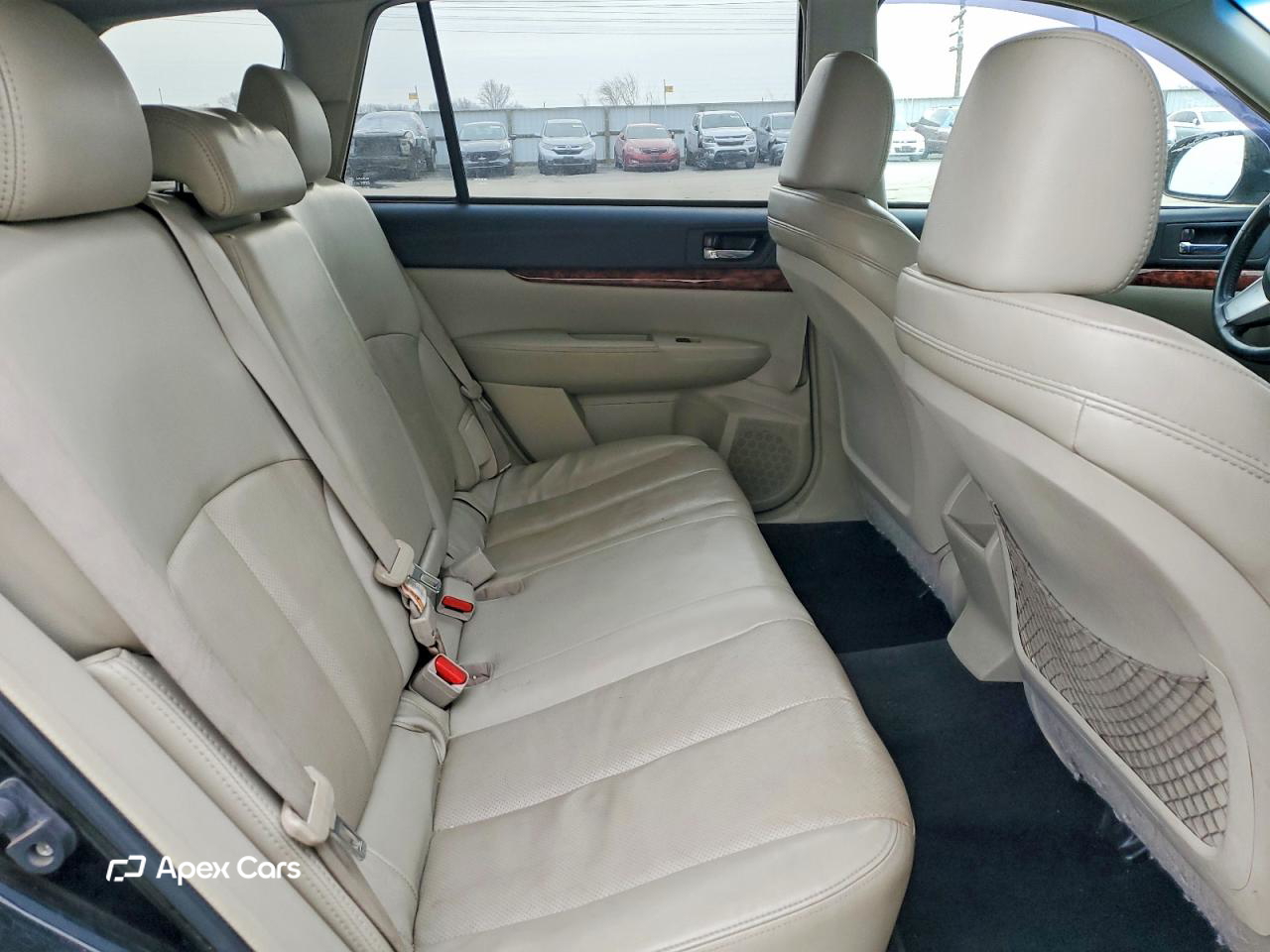 Subaru Outback 2011